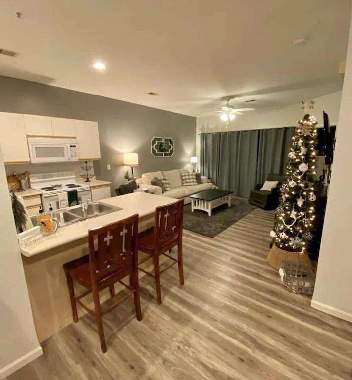 Sunago Suites Branson Bagian luar foto